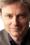 Simon Toyne